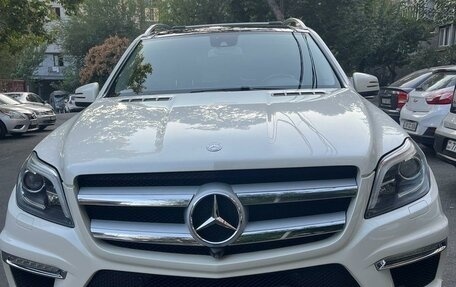 Mercedes-Benz GL-Класс, 2014 год, 4 000 000 рублей, 2 фотография