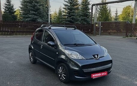 Peugeot 107 I рестайлинг, 2009 год, 485 000 рублей, 3 фотография