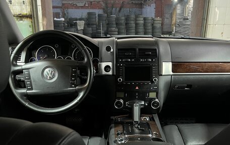 Volkswagen Touareg III, 2006 год, 820 000 рублей, 6 фотография