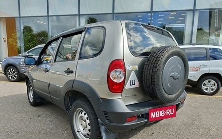 Chevrolet Niva I рестайлинг, 2011 год, 469 000 рублей, 4 фотография