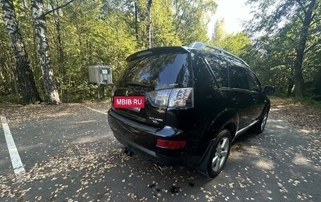 Mitsubishi Outlander III рестайлинг 3, 2008 год, 1 380 000 рублей, 2 фотография