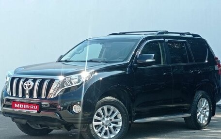 Toyota Land Cruiser Prado 150 рестайлинг 2, 2015 год, 3 950 000 рублей, 1 фотография