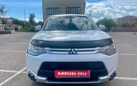 Mitsubishi Outlander III рестайлинг 3, 2014 год, 1 фотография