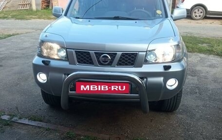 Nissan X-Trail, 2004 год, 885 000 рублей, 2 фотография