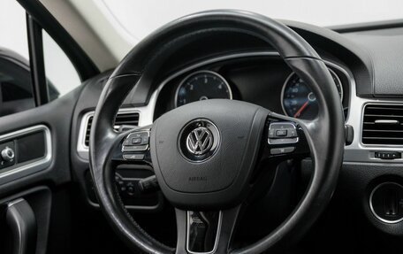 Volkswagen Touareg III, 2016 год, 3 129 000 рублей, 14 фотография