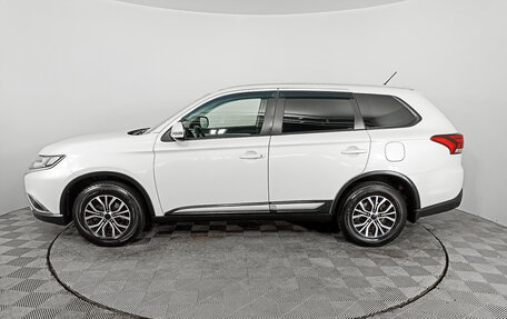 Mitsubishi Outlander III рестайлинг 3, 2016 год, 2 444 000 рублей, 8 фотография