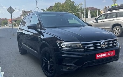 Volkswagen Tiguan II, 2018 год, 3 000 000 рублей, 1 фотография