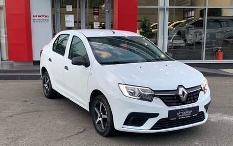 Renault Logan II, 2018 год, 878 000 рублей, 3 фотография