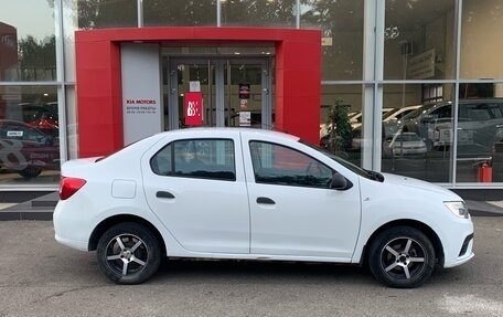 Renault Logan II, 2018 год, 878 000 рублей, 5 фотография