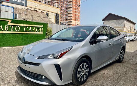 Toyota Prius IV XW50, 2019 год, 2 180 000 рублей, 5 фотография