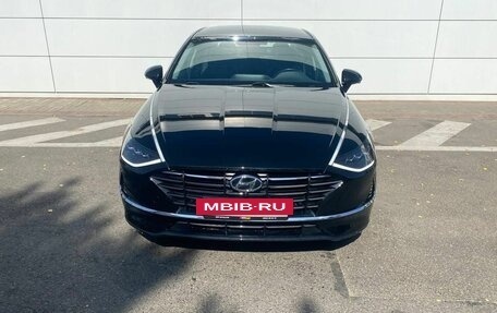 Hyundai Sonata VIII, 2020 год, 2 820 000 рублей, 2 фотография