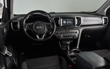 KIA Sportage IV рестайлинг, 2018 год, 2 144 000 рублей, 6 фотография