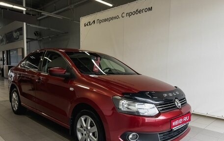 Volkswagen Polo VI (EU Market), 2013 год, 1 055 000 рублей, 1 фотография