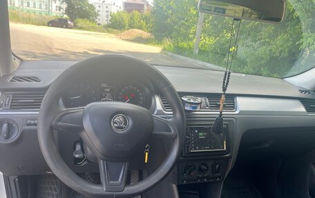 Skoda Rapid I, 2014 год, 1 050 000 рублей, 12 фотография