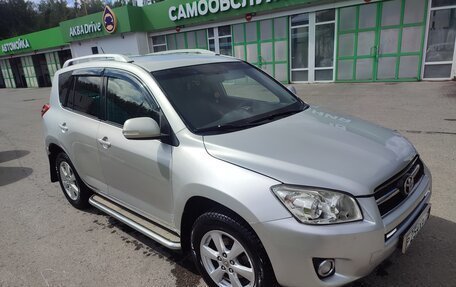 Toyota RAV4, 2010 год, 1 390 000 рублей, 2 фотография