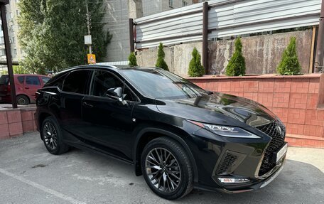 Lexus RX IV рестайлинг, 2019 год, 6 300 000 рублей, 3 фотография