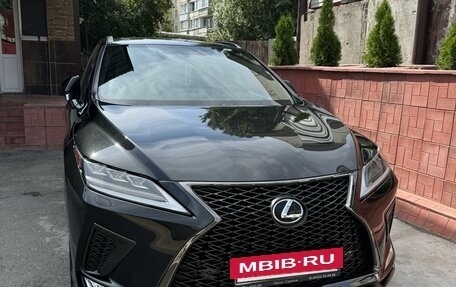 Lexus RX IV рестайлинг, 2019 год, 6 300 000 рублей, 2 фотография