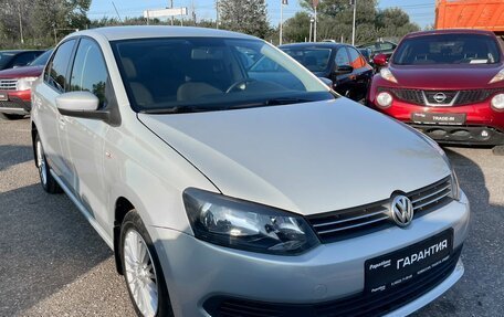 Volkswagen Polo VI (EU Market), 2013 год, 949 000 рублей, 3 фотография