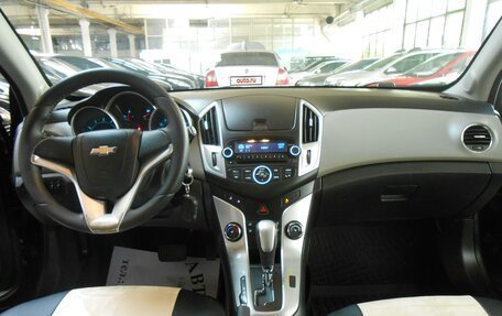 Chevrolet Cruze II, 2013 год, 865 000 рублей, 9 фотография