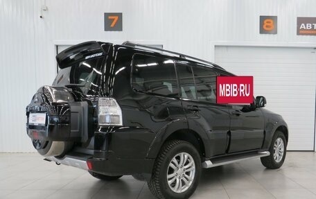 Mitsubishi Pajero IV, 2011 год, 1 885 000 рублей, 3 фотография