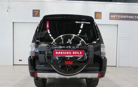 Mitsubishi Pajero IV, 2011 год, 1 885 000 рублей, 4 фотография