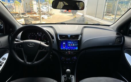 Hyundai Solaris II рестайлинг, 2015 год, 1 050 000 рублей, 10 фотография