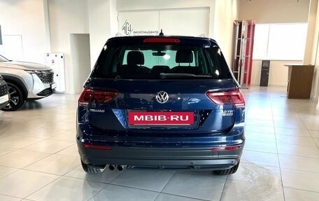 Volkswagen Tiguan II, 2017 год, 2 680 000 рублей, 7 фотография