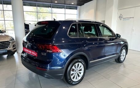 Volkswagen Tiguan II, 2017 год, 2 680 000 рублей, 6 фотография