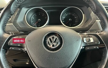 Volkswagen Tiguan II, 2017 год, 2 680 000 рублей, 11 фотография