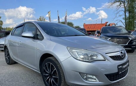 Opel Astra J, 2011 год, 775 000 рублей, 3 фотография