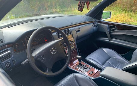 Mercedes-Benz E-Класс, 1998 год, 220 000 рублей, 9 фотография