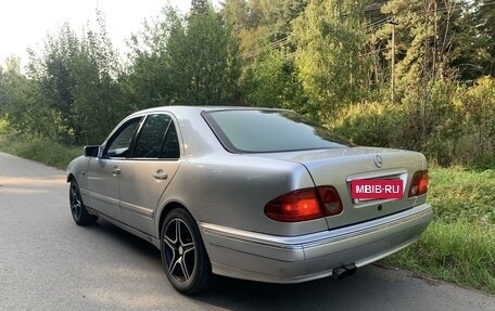 Mercedes-Benz E-Класс, 1998 год, 220 000 рублей, 6 фотография