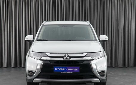 Mitsubishi Outlander III рестайлинг 3, 2018 год, 2 349 000 рублей, 3 фотография