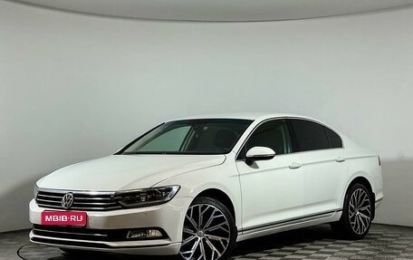 Volkswagen Passat B8 рестайлинг, 2017 год, 1 920 000 рублей, 1 фотография