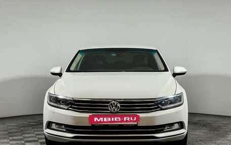 Volkswagen Passat B8 рестайлинг, 2017 год, 1 920 000 рублей, 2 фотография