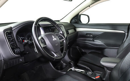 Mitsubishi Outlander III рестайлинг 3, 2012 год, 1 497 000 рублей, 16 фотография