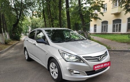 Hyundai Solaris II рестайлинг, 2015 год, 1 079 000 рублей, 8 фотография