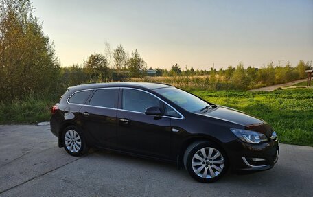 Opel Astra J, 2012 год, 1 200 000 рублей, 2 фотография