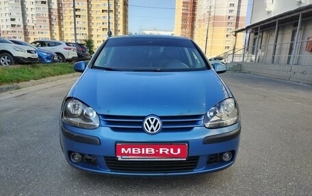 Volkswagen Golf V, 2003 год, 420 000 рублей, 2 фотография