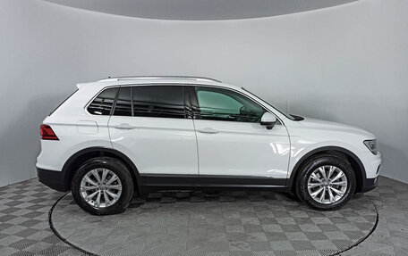 Volkswagen Tiguan II, 2017 год, 2 384 000 рублей, 4 фотография