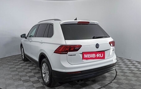 Volkswagen Tiguan II, 2017 год, 2 384 000 рублей, 7 фотография