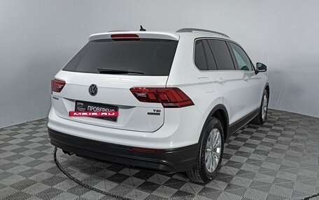 Volkswagen Tiguan II, 2017 год, 2 384 000 рублей, 5 фотография