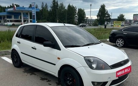 Ford Fiesta, 2002 год, 330 000 рублей, 3 фотография