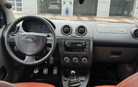 Ford Fiesta, 2002 год, 330 000 рублей, 9 фотография