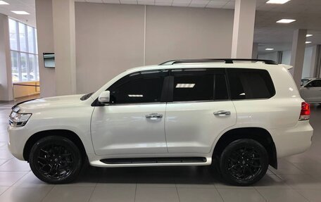 Toyota Land Cruiser 200, 2018 год, 8 200 000 рублей, 2 фотография