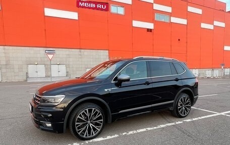 Volkswagen Tiguan II, 2019 год, 3 590 000 рублей, 9 фотография