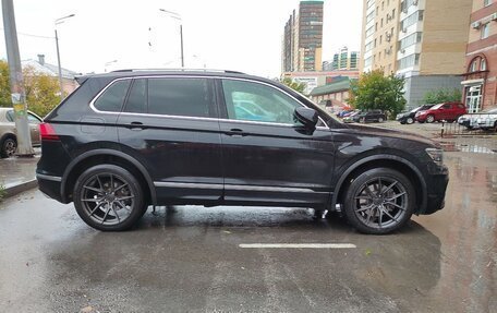 Volkswagen Tiguan II, 2018 год, 3 600 000 рублей, 6 фотография