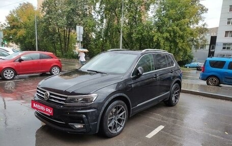 Volkswagen Tiguan II, 2018 год, 3 600 000 рублей, 2 фотография