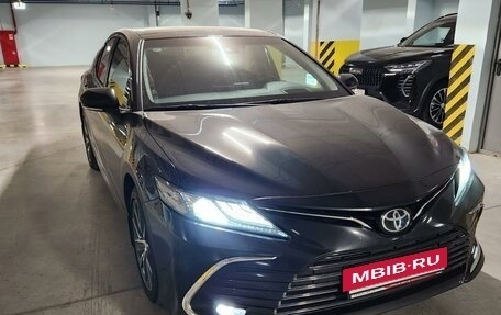 Toyota Camry, 2022 год, 3 200 000 рублей, 3 фотография