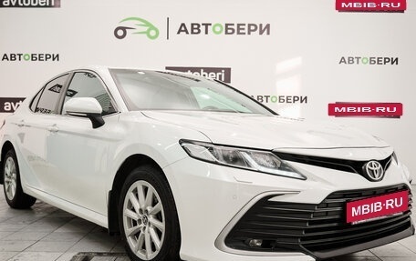 Toyota Camry, 2022 год, 3 735 000 рублей, 7 фотография